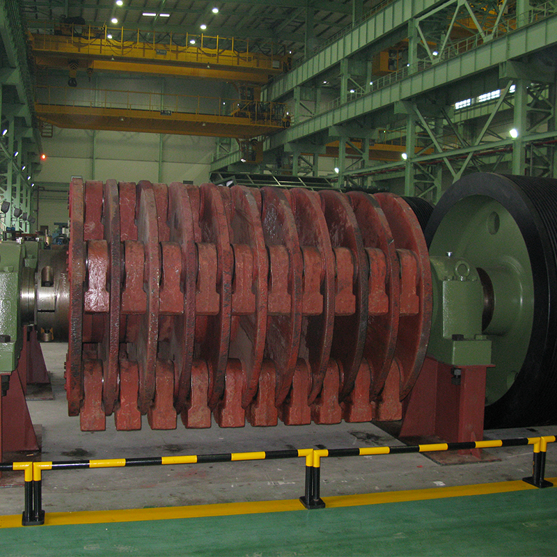 重型锤式破碎机